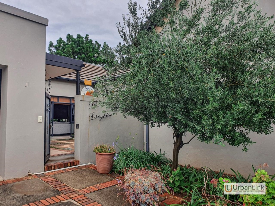 3 Bedroom Property for Sale in Safari Gardens North West